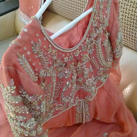 Pakistani designer wear - Picture 2 of 8